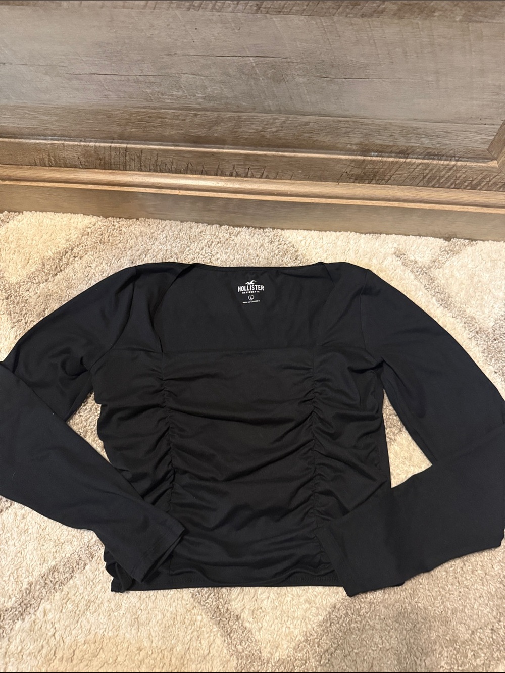 Hollister Black Long Sleeve Ruched Top
